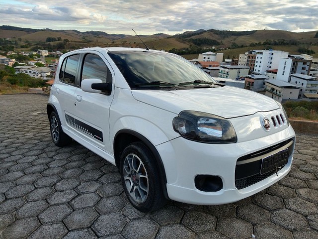FIAT UNO SPORTING 1.4 2013 68 MIL KMS