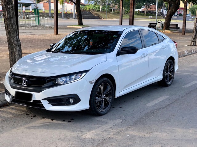 HONDA CIVIC SPORT AUTOMÁTICO