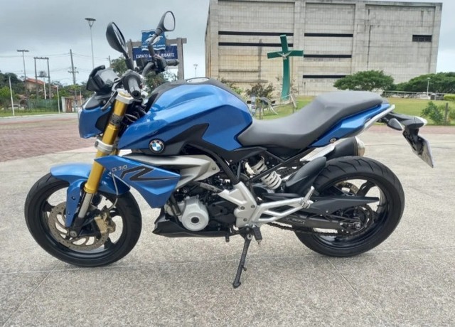 BMW G310 R