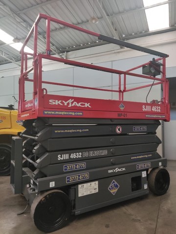 Locação de plataforma Sky Jack SJ4732 elevação 12m - Foto 3