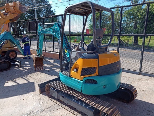 Mini escavadeira kubota U30