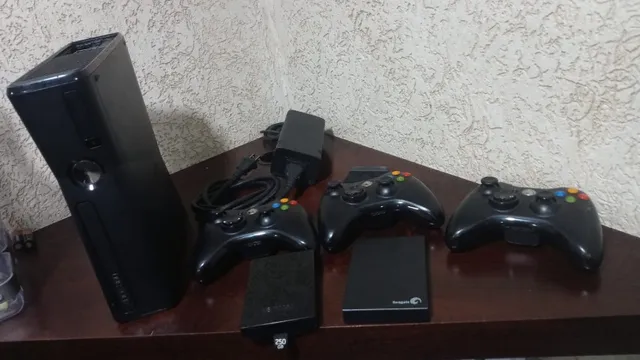 Xbox 360 DESTRAVADO com 2 controle HD 1TB COM 650 JOGOS E 20000