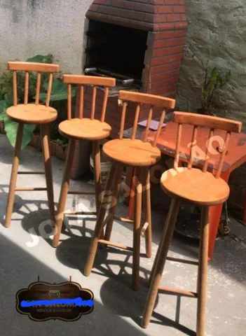 Banqueta com encosto - 70cm