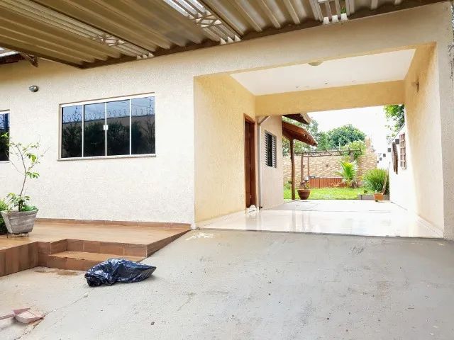 Imóvel impecável com energia solar no bairro Jardim Itália! R$ 380 Mil! - Foto 3