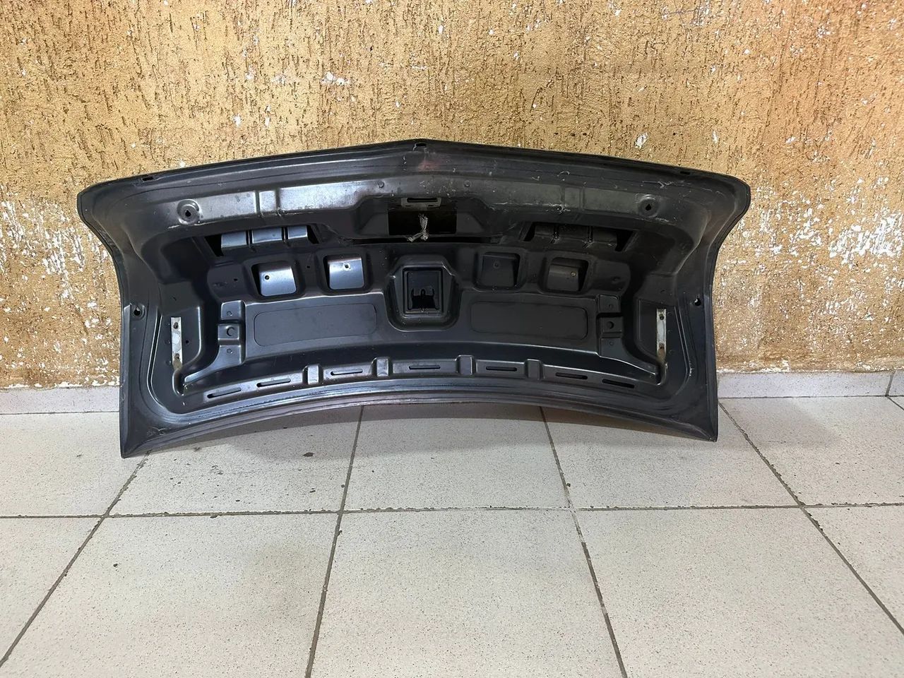 Tampa traseira Cobalt 11/15 Original - Foto 4