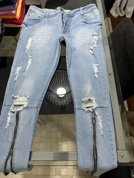 Calça Jeans Masculina fashion slim feet com ziper na perna Azul Claro tamanho 40 - Foto 3