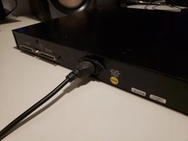 Switch Roteador Gigabit 48 Portas Enterasys com 4 portas para fibra ótica - Foto 4