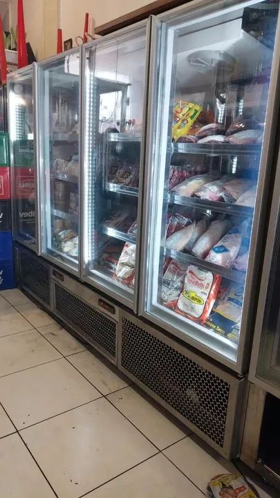 Geladeira Expositora para supermercados e padarias. - Foto 2