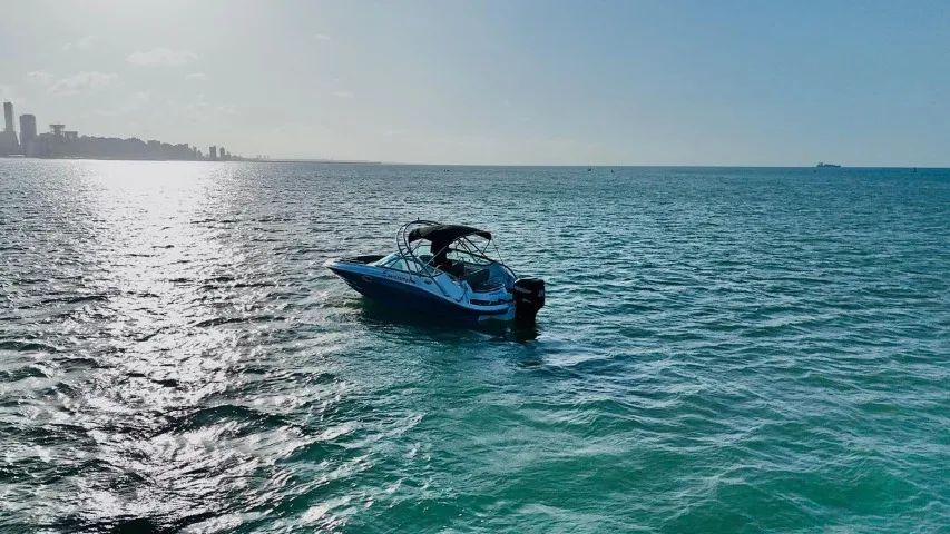 Lancha Phoenix 25,5  - Foto 8