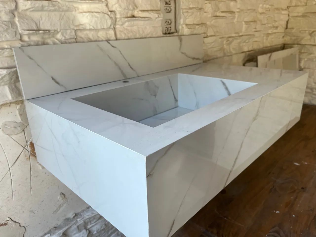 Lavatório esculpido em porcelanato - Foto 5