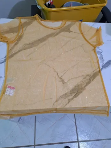 Blusa transparente com glitter