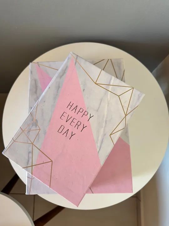 Livros decorativos fake.  - Foto 2