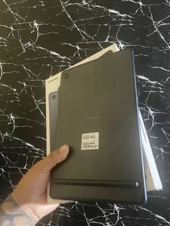 ? Samsung Galaxy Tab S6 Lite 10.4 Wi-Fi / Chip celular 64GB Preto