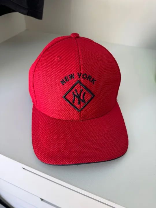 Boné new york novo.
