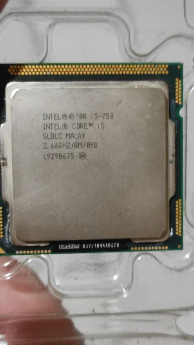Intel Core i3-550/2x 3.33 GHZ /LGA1156 /4MB Cache/ Dual Core CPU/Processor  