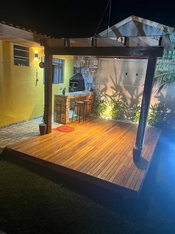 Deck de madeira sob medida