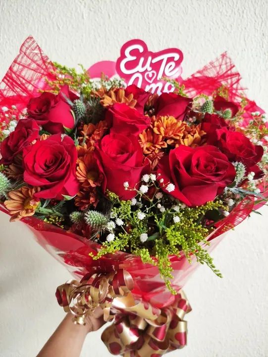 Buque com 10  Rosas 