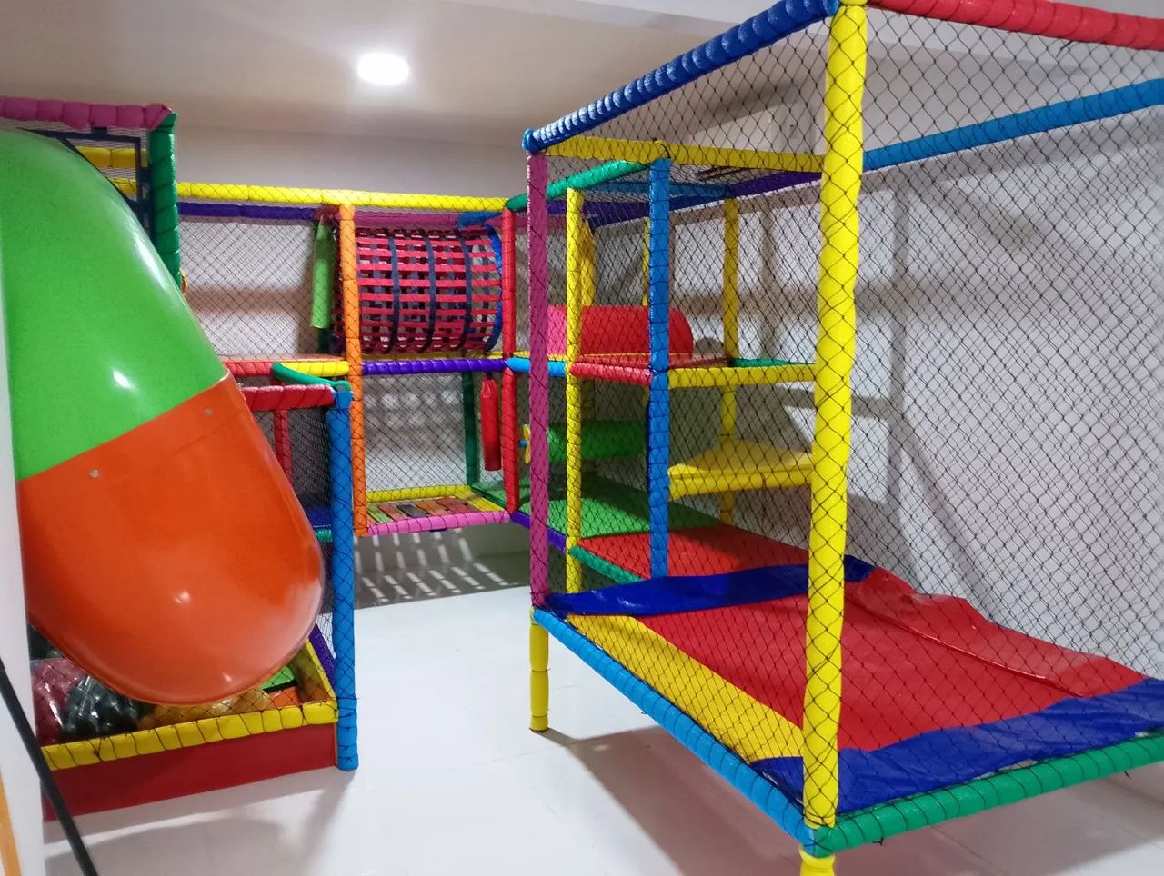 Kid play sobre reboque  - Foto 5