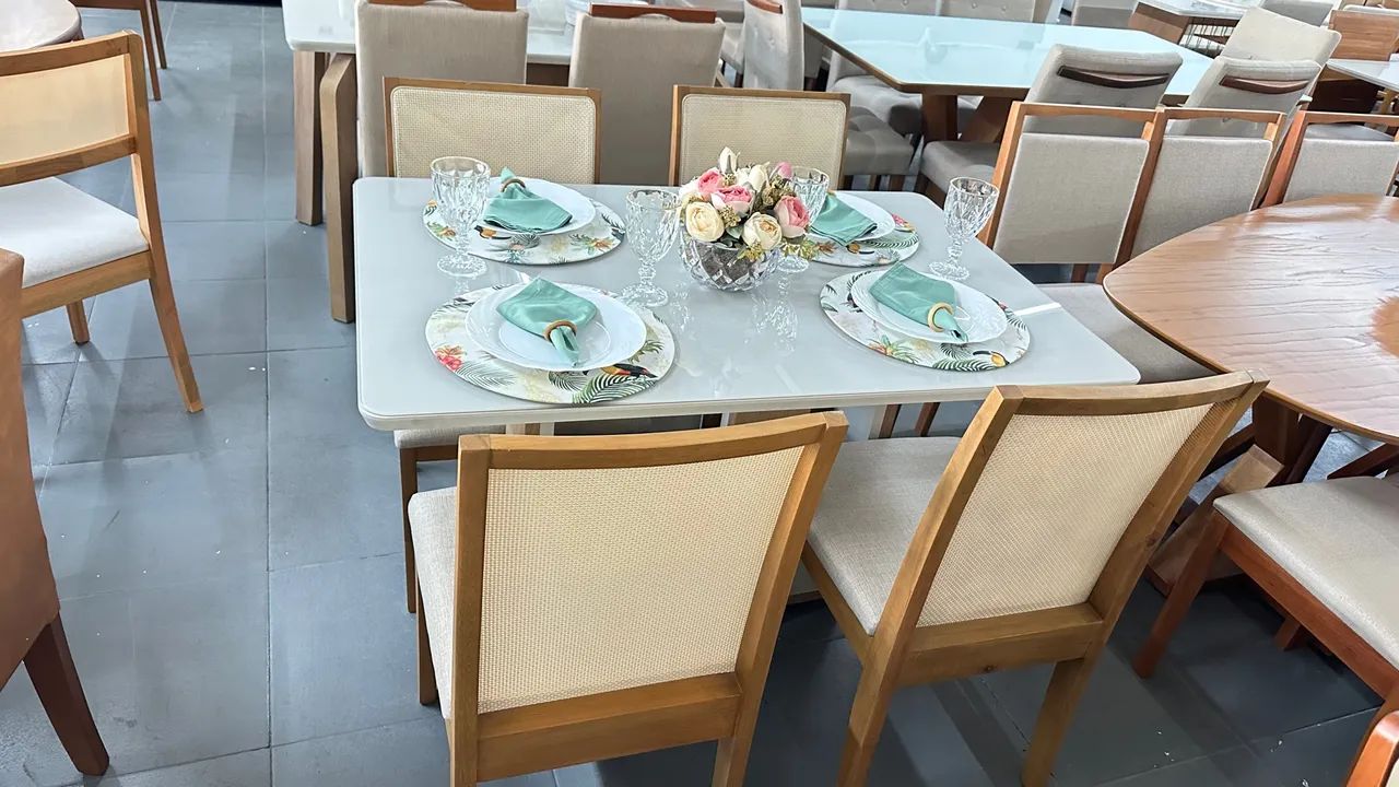 Mesa de Jantar Elegante para 4 Pessoas de madeira 