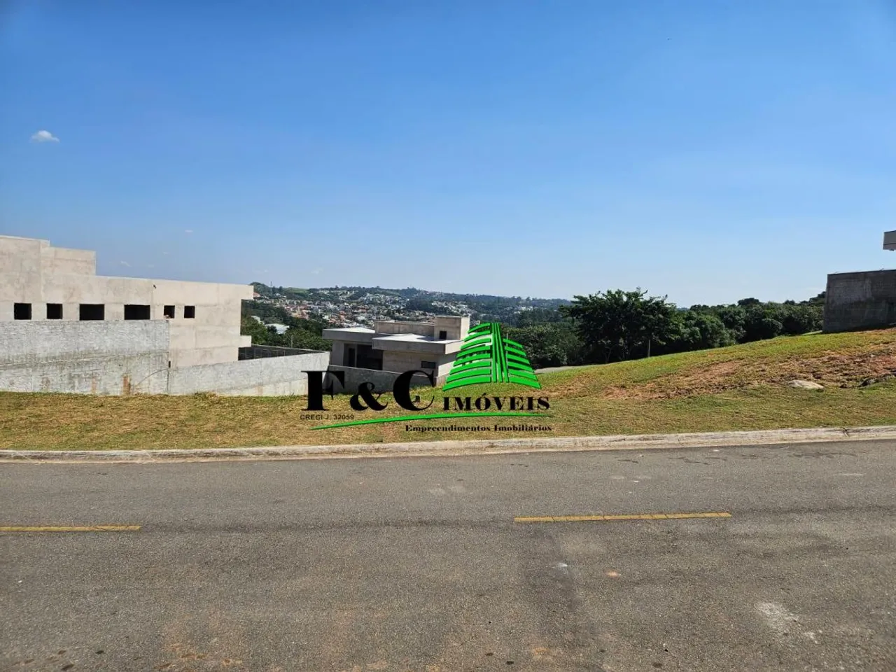 Terreno para Venda em Louveira, Santa Isabel II