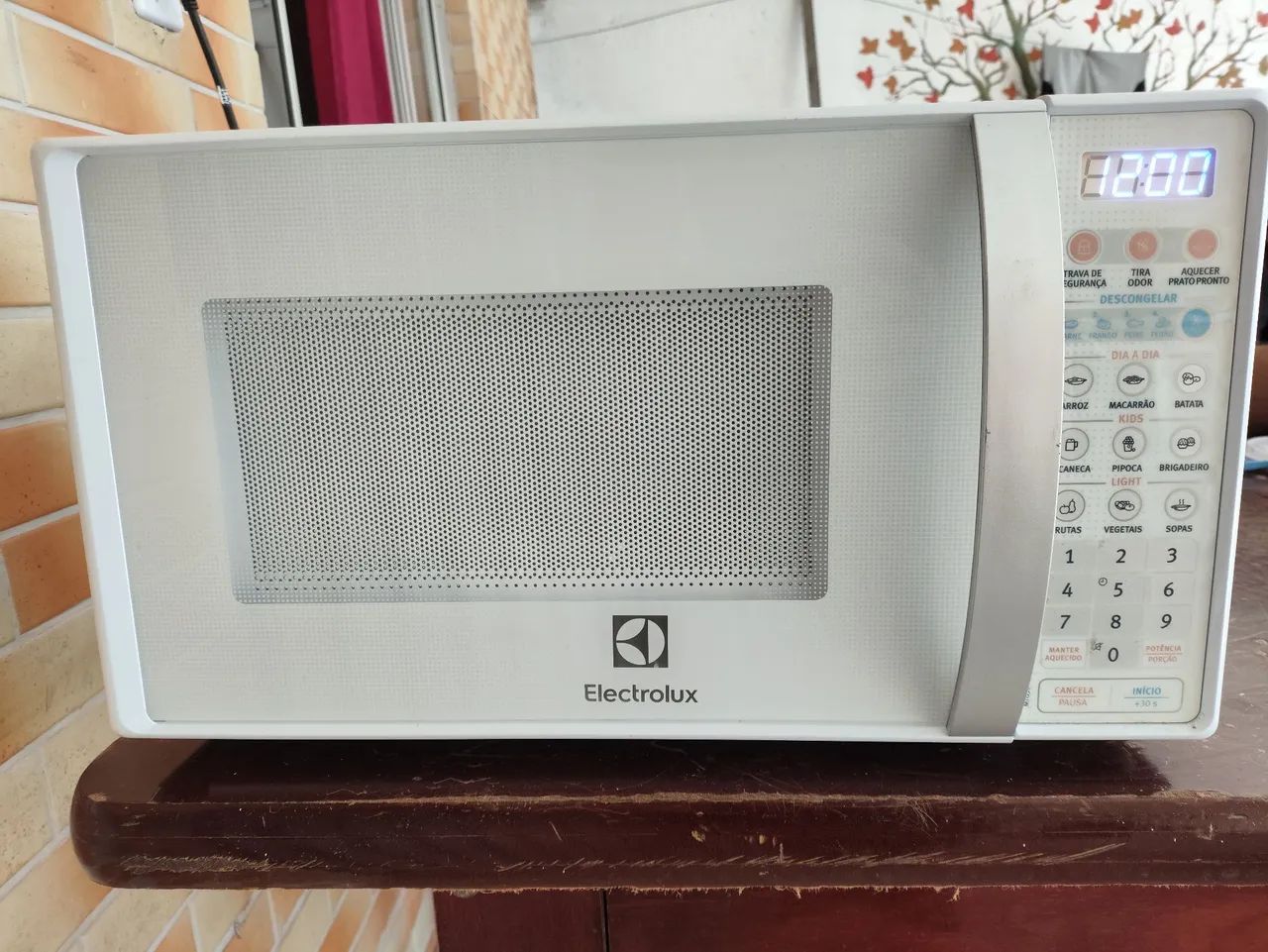 Microondas Electrolux,20 lts,110 volts, entrego e dou garantia 