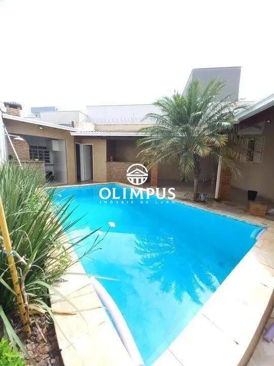 Cód. 5816 - Belíssimo Imóvel Próximo ao Praia Clube no bairro Tubalina