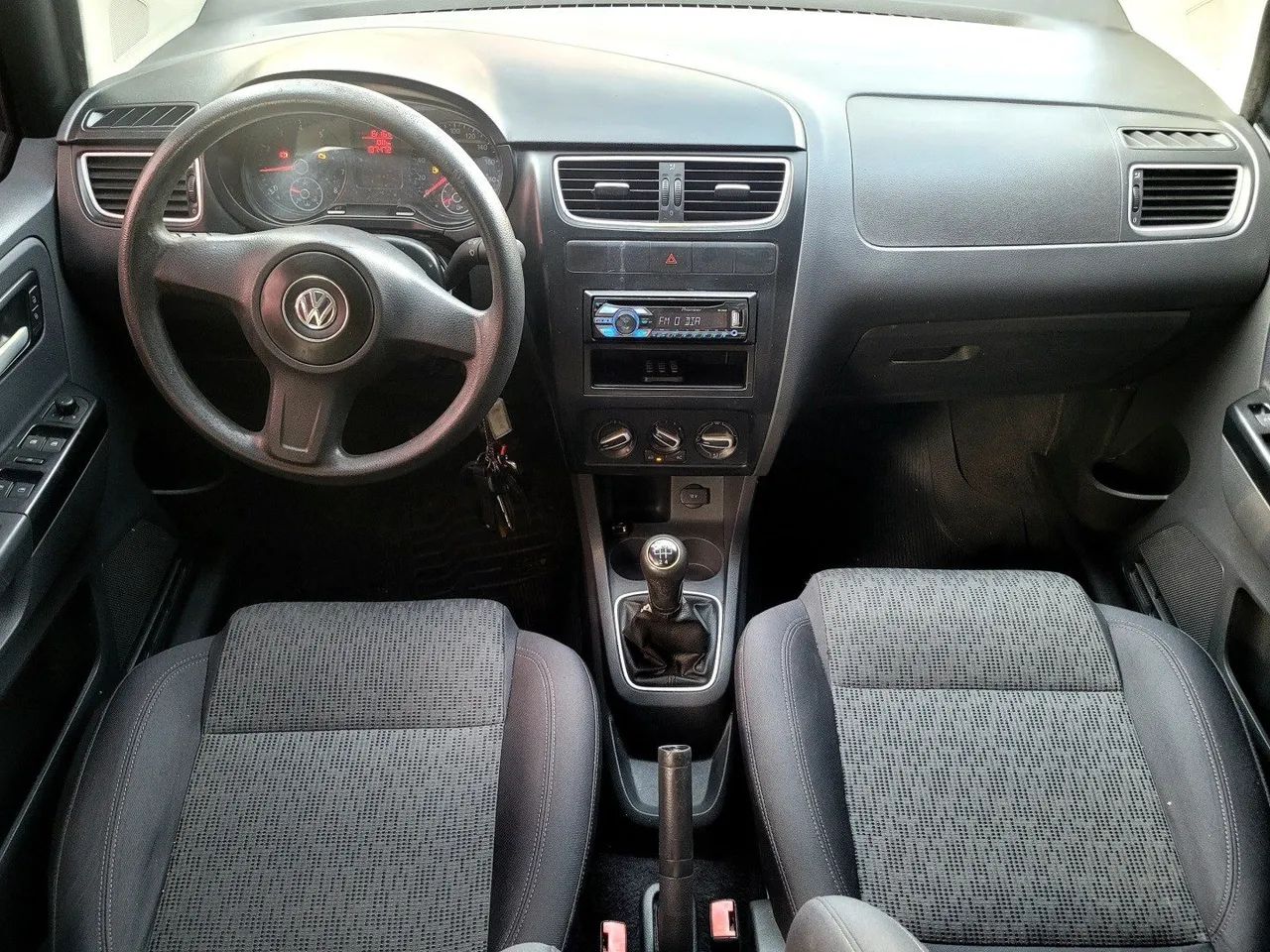 Volkswagen Fox 2013 1.0 mi 8v flex 4p manual - Foto 5