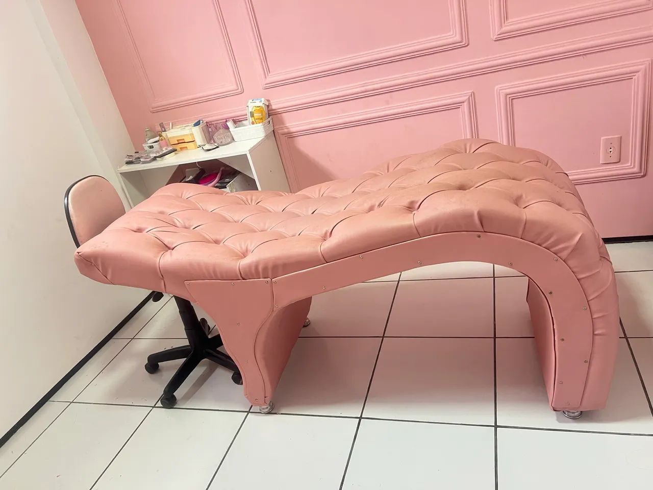 Beauty Kit (exam table, ring light, auxiliary cart, support table)
