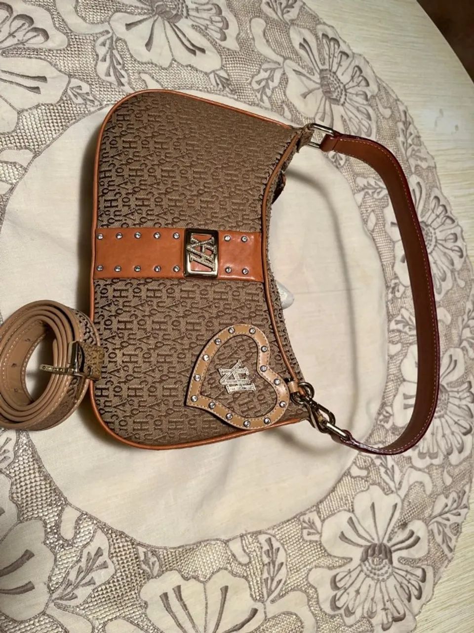  Bolsa e cinto Victor Hugo - Foto 2