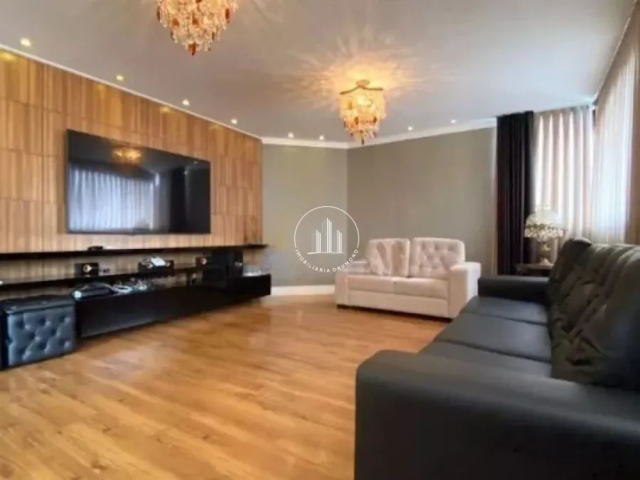 Cobertura 3 Quartos com 1 Suíte e 203m² - Centro