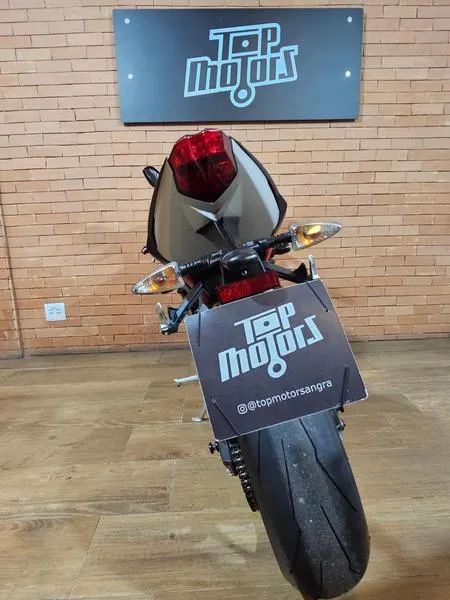 TRIUMPH DAYTONA 675R 2016 - Foto 3