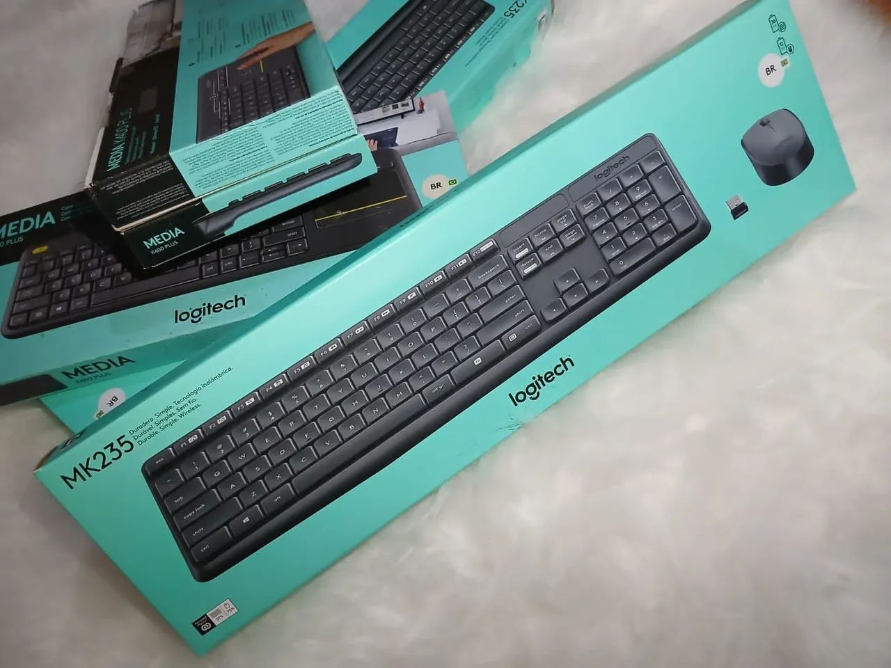 Logitech K400 Plus QWERTY Wireless Keyboard and MK23564363328758402120