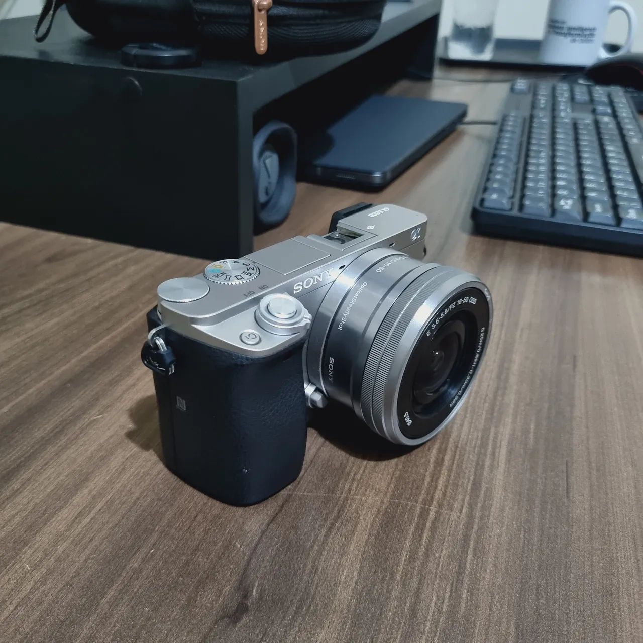 Câmera Sony Alpha 6000 - a6000 - Foto 2