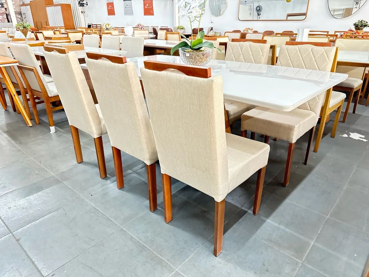 Mesa de Jantar Elegante com Cadeiras madeira  - Foto 3