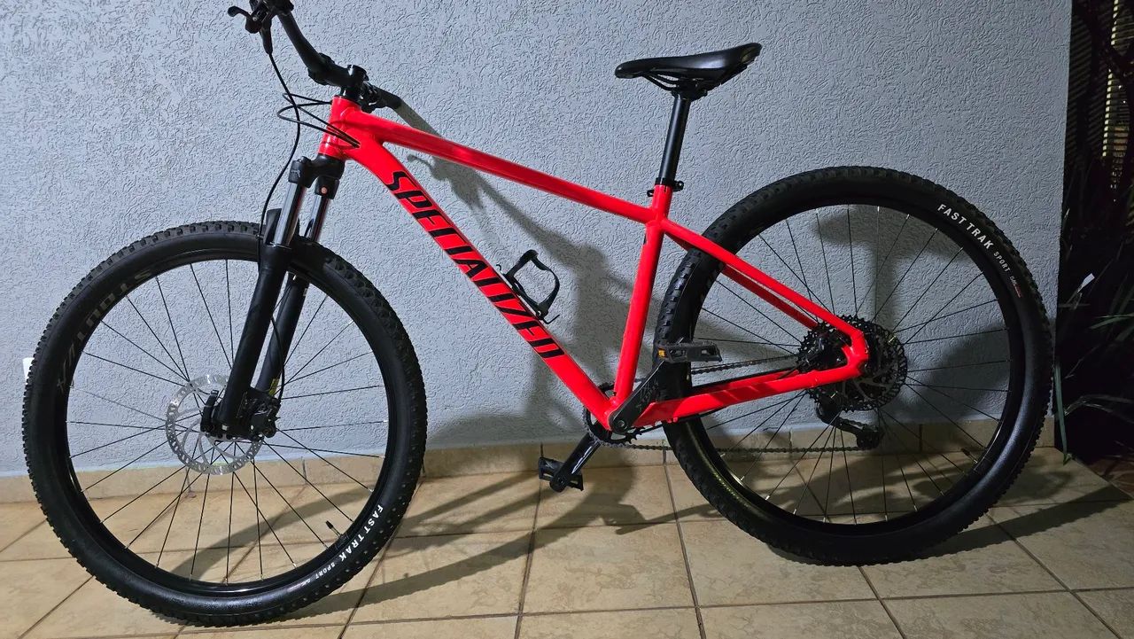 Bicicleta Specialized Rockhopper Comp MTB Aro 29 Tamanho 19G