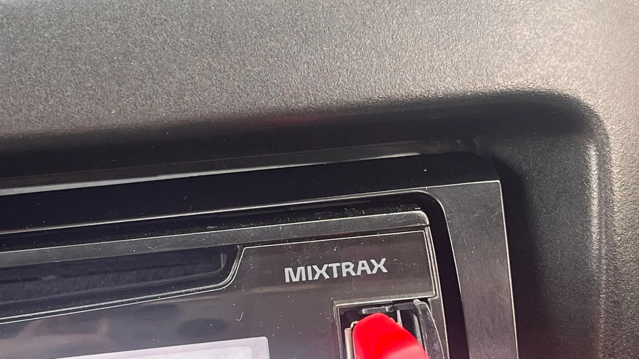 Pioneer mixtrax cd,mp3,pendrive e pega adaptador bluetooth  - Foto 2
