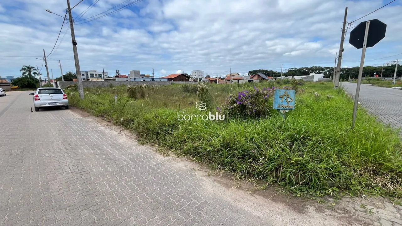 Terreno Esquina com 553m² 18x31 - Bairro Nova Barra Velha