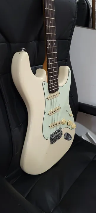 Guitarra Squier Stratocaster Affinity by Fender 1996 - Captadores Malagoli