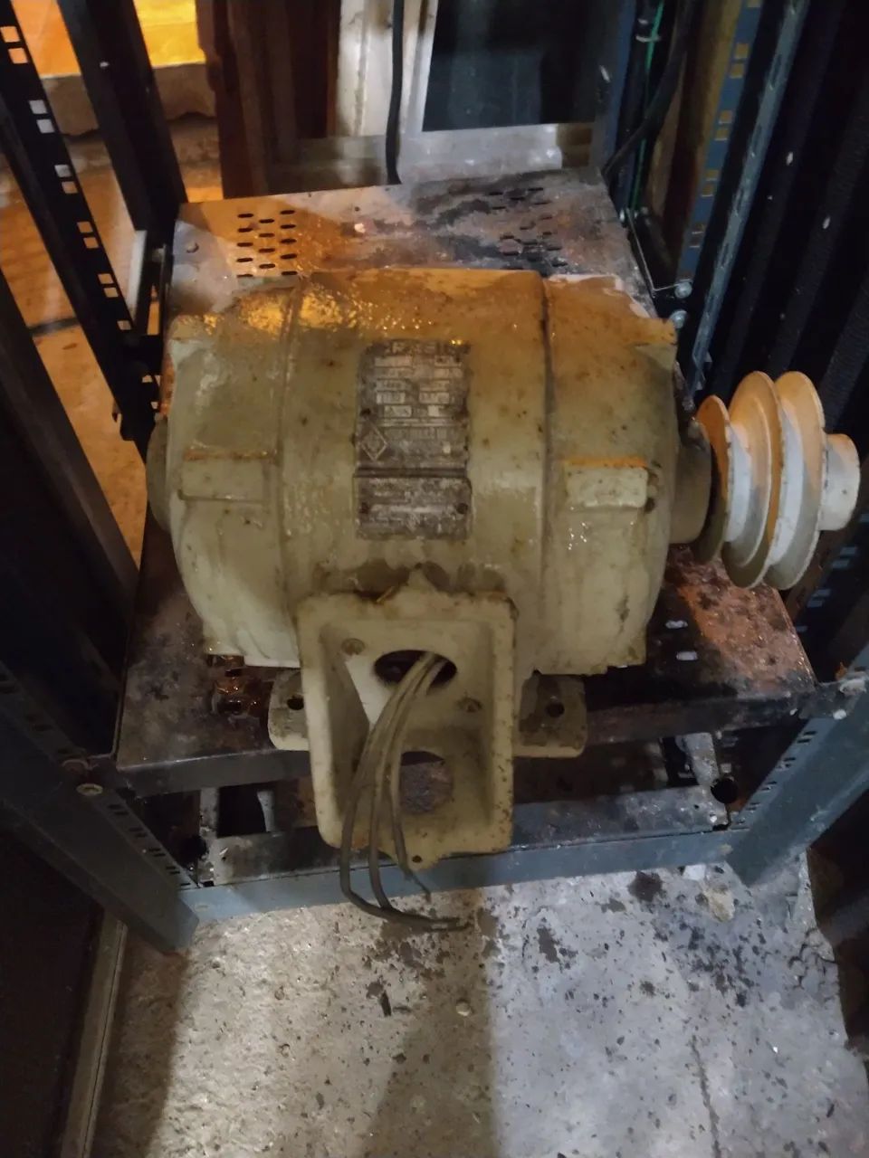 Motor Elétrico Industrial Completo