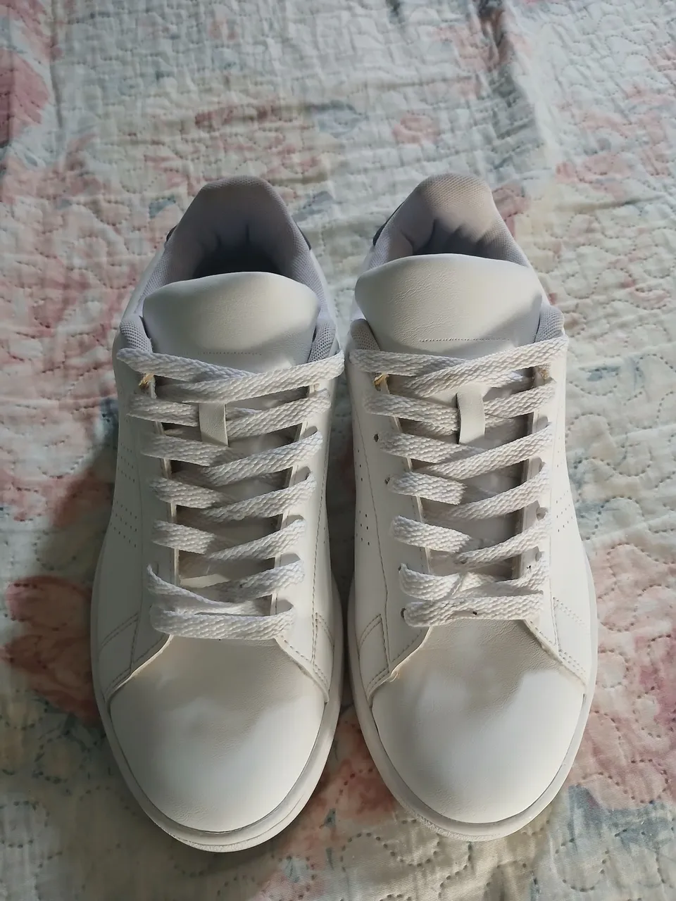 Tênis original adidas branco usado bem conservado