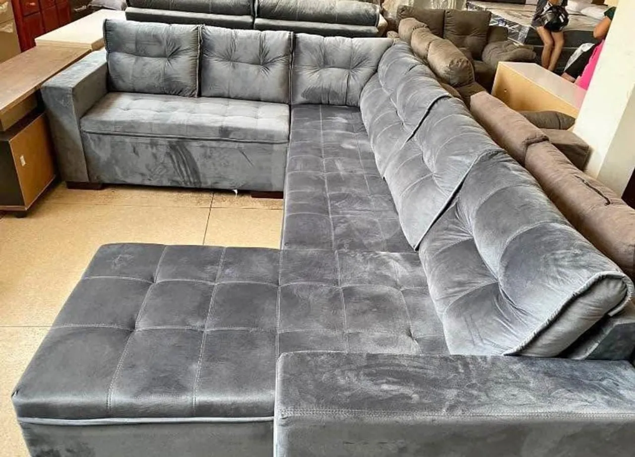 Sofá de Canto Cinza Chumbo com Chaise