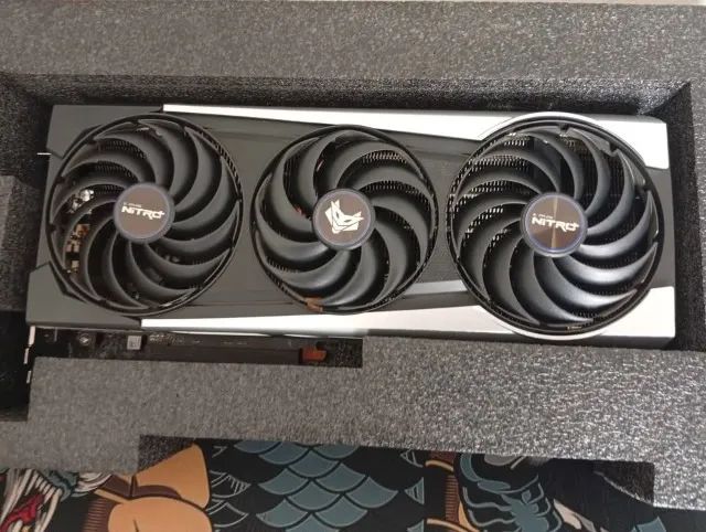 RX 6800 16GB GDDR6 Nitro+ *Analiso troca em placa inferior com volta... - Foto 4