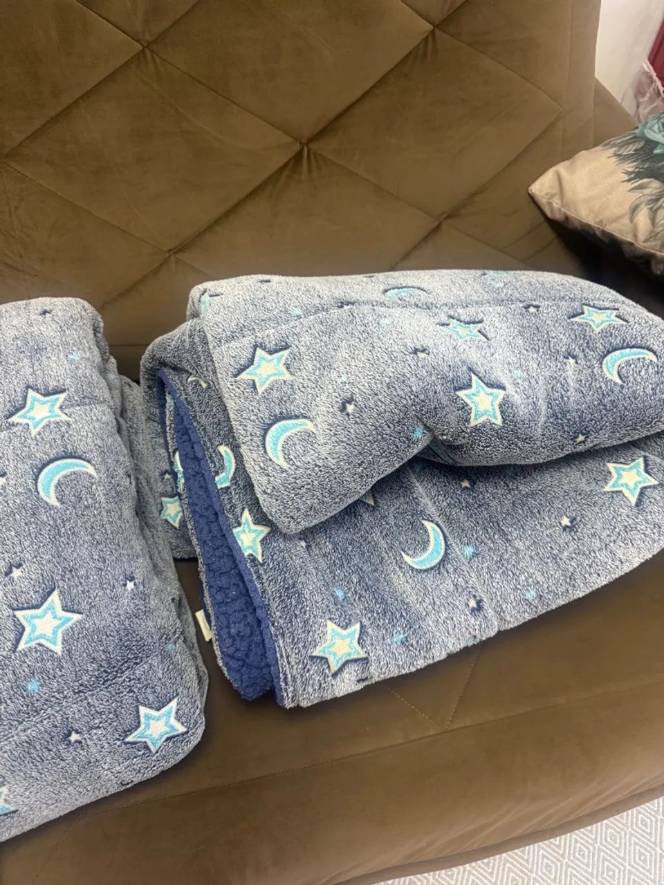 Cobertor Estrelas e Luas - Conforto e Decoração - Foto 5