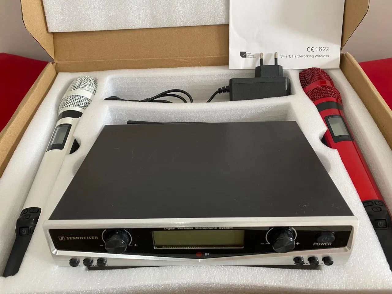 Vendo Microfones Sem Fio Profissional Duplo - Ideal para Eventos - Foto 6