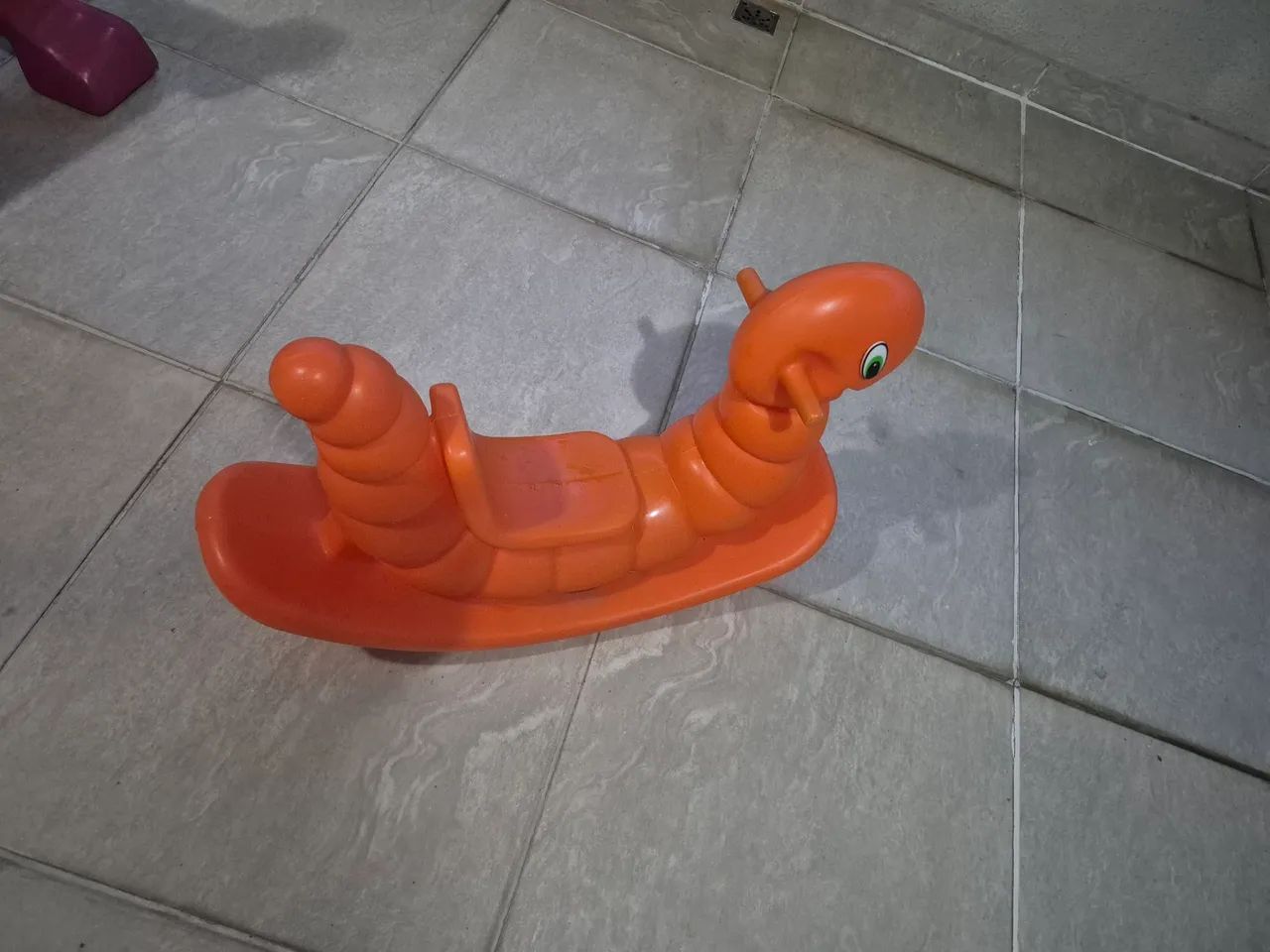 Gangorra Minhoca infantil