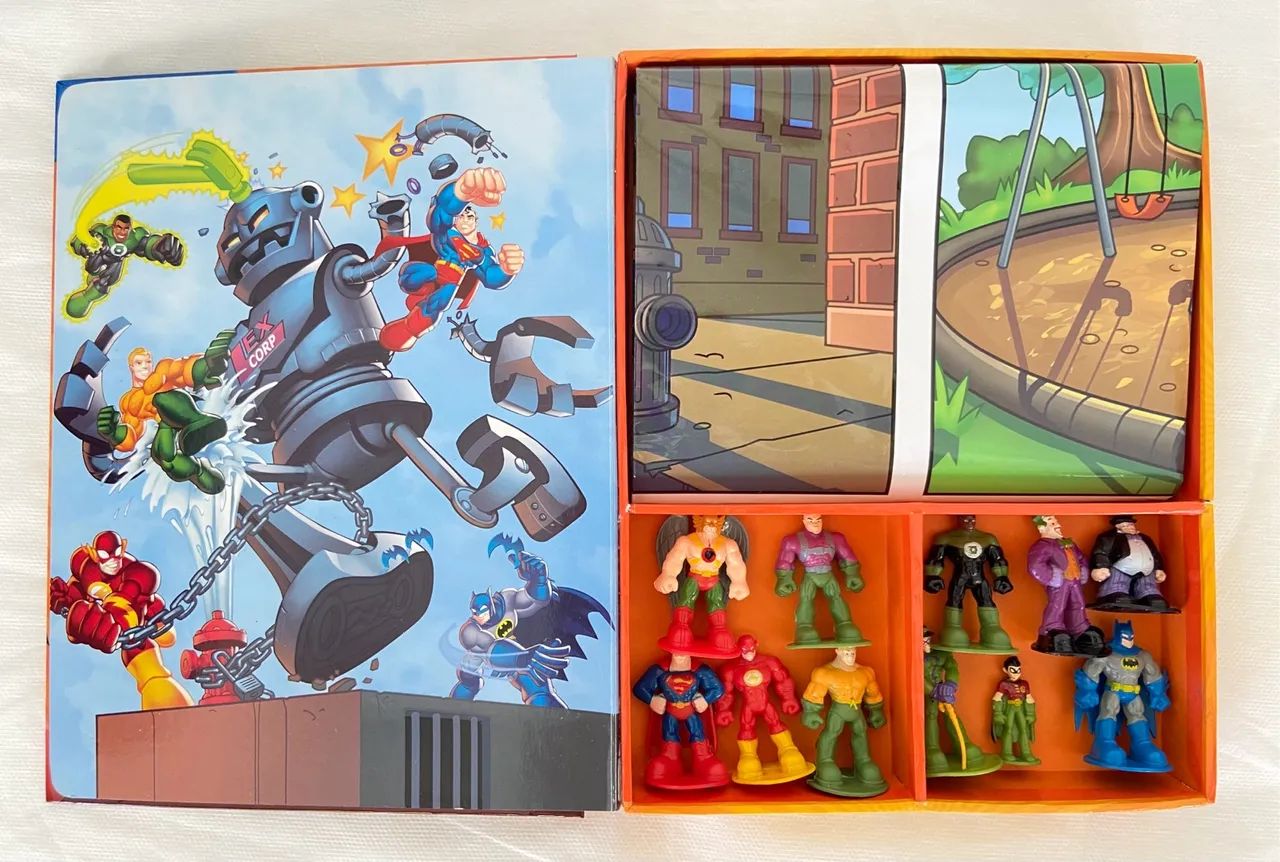 Livro em Ação - DC SUPER FRIENDS (Livro Infantil) - Foto 3