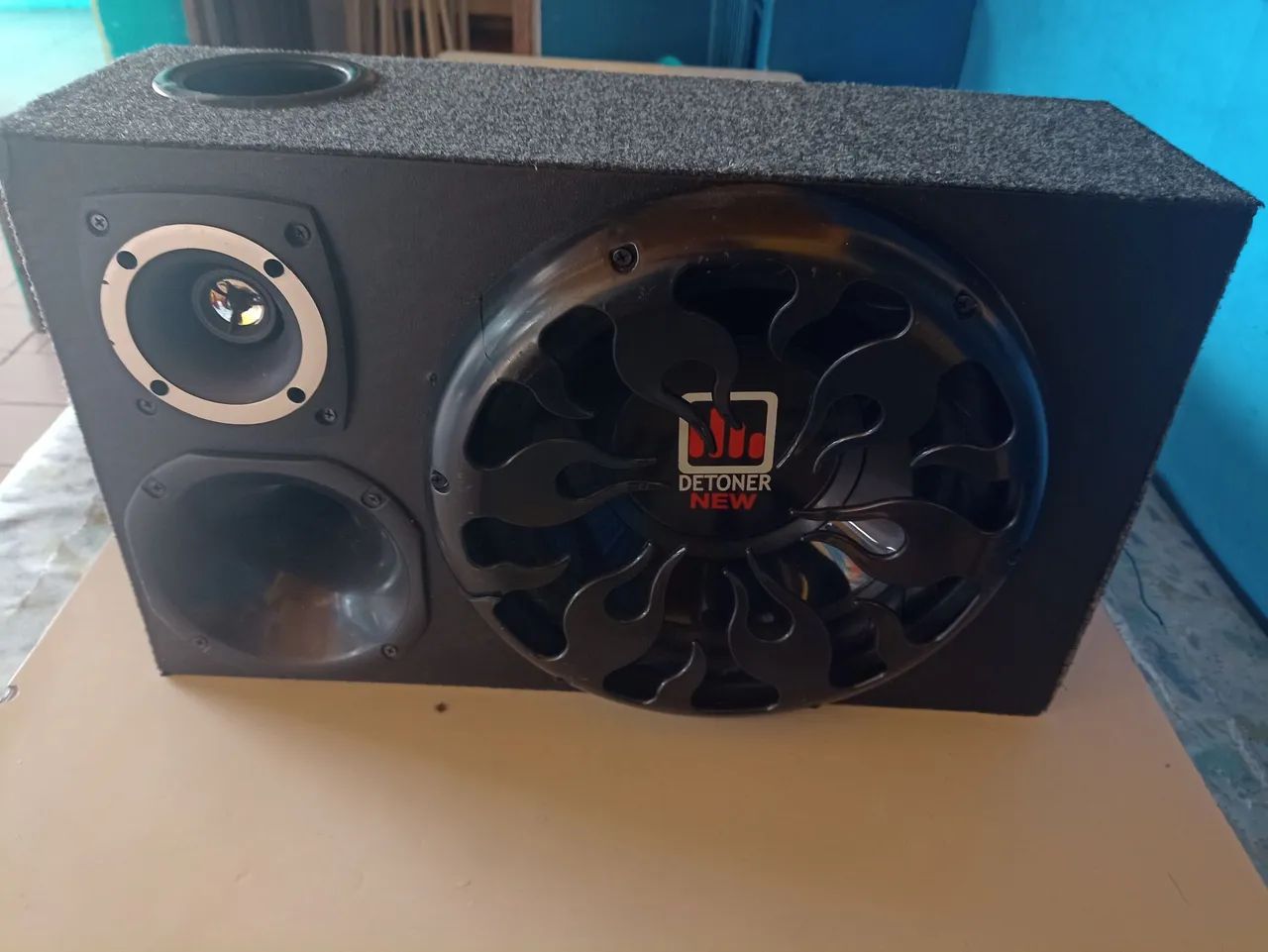 Módulo Detoner 500watts na caixa traseira  - Foto 4