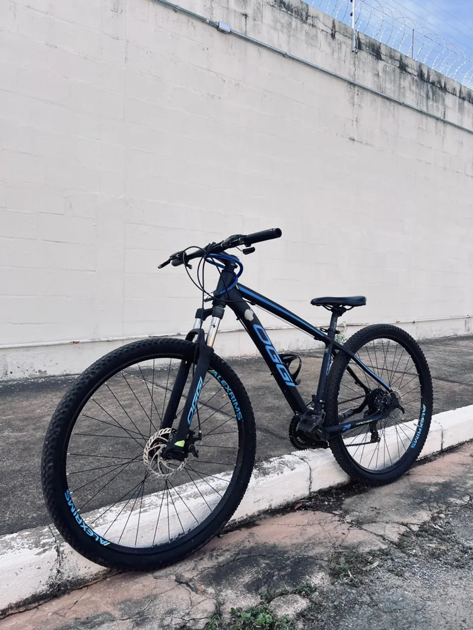 Bicicleta OGGI Aro 29