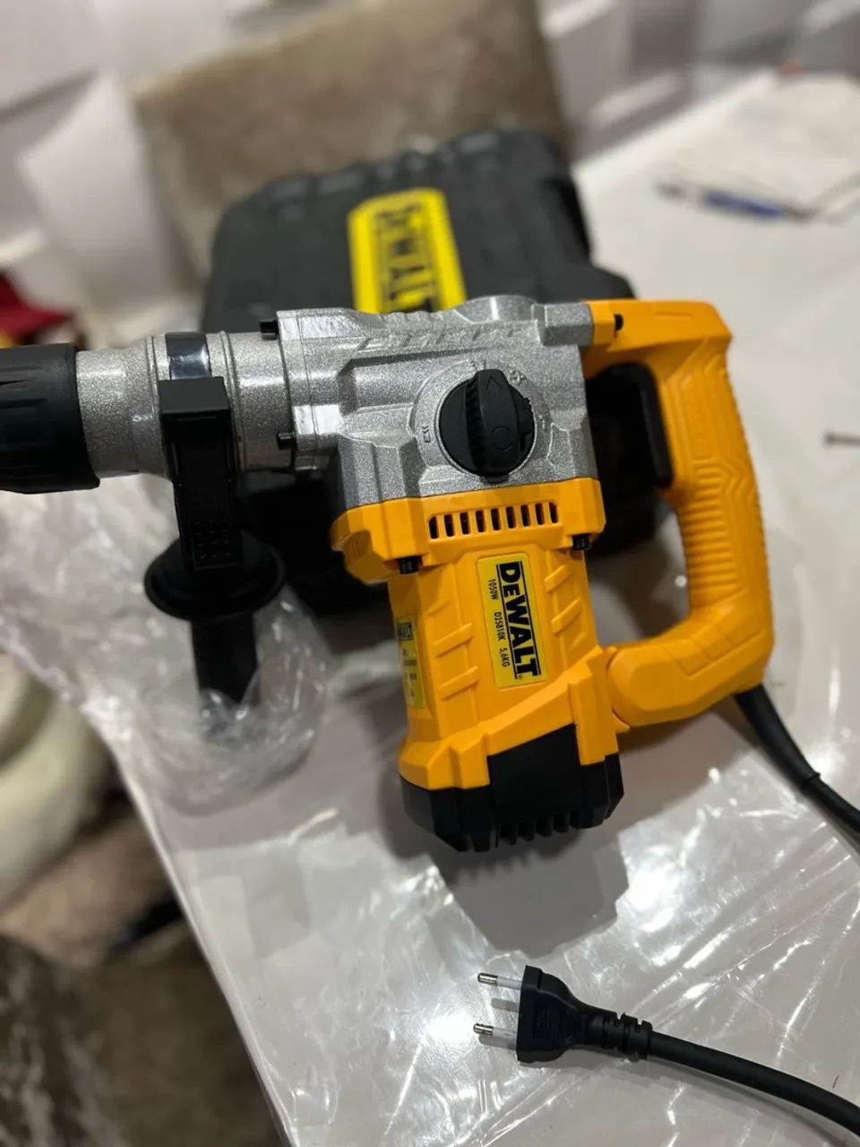 MARTELETE 6KG DEWALT NOVO COMPLETO, zap: * - Foto 2
