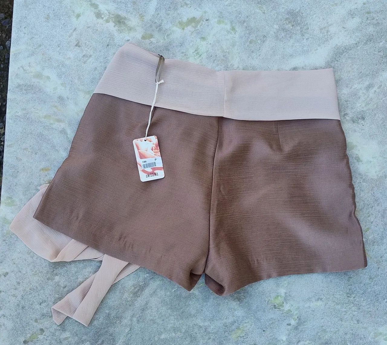 Shorts feminino com detalhe em laço - Foto 4
